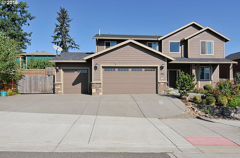1st image of 8708 NE 28th Way