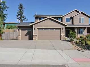 8708 NE 28th Way, Vancouver, WA 98662