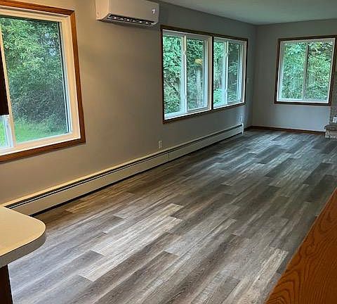2nd image of 5711 Fawn Lake Dr NE