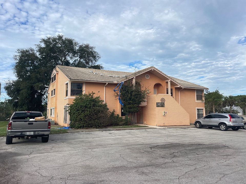 2nd image of 2109 Hidden Grove Ln