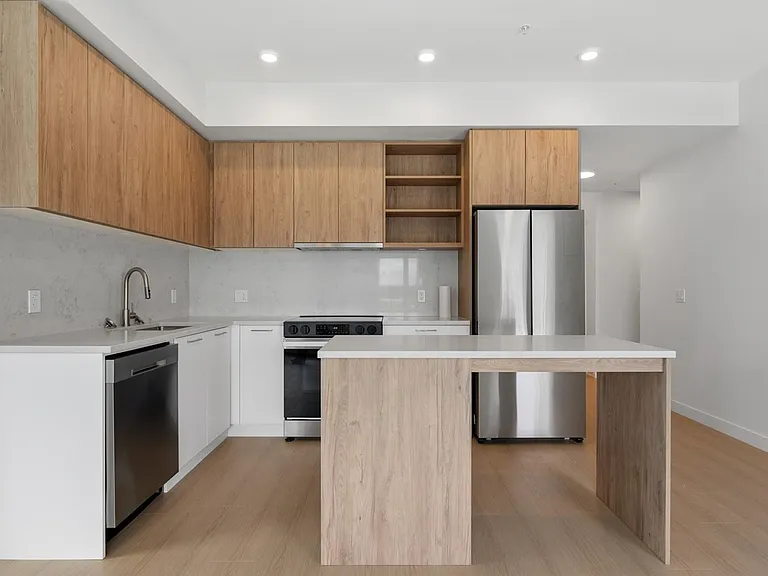 82 1st St #62X — Photo 3