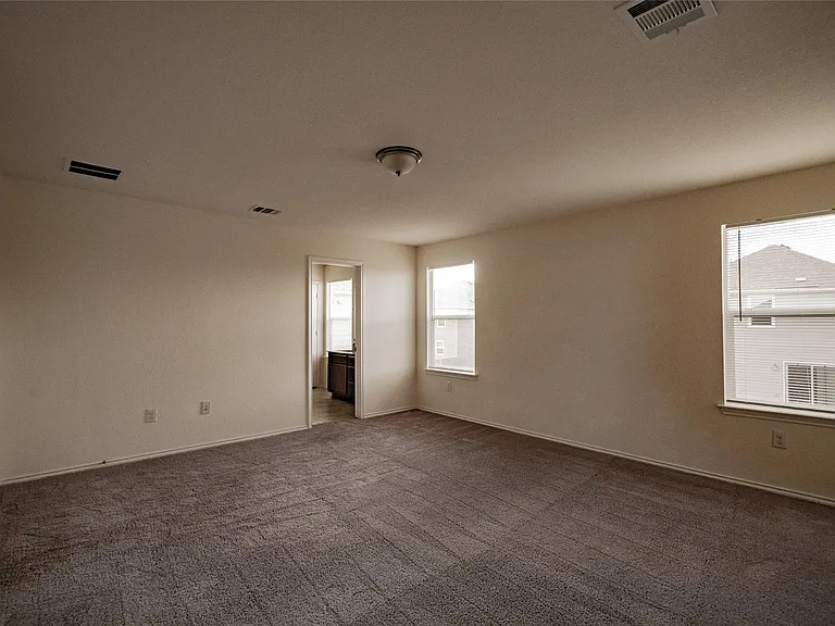 6412 Carriage Pines Dr — Photo 23