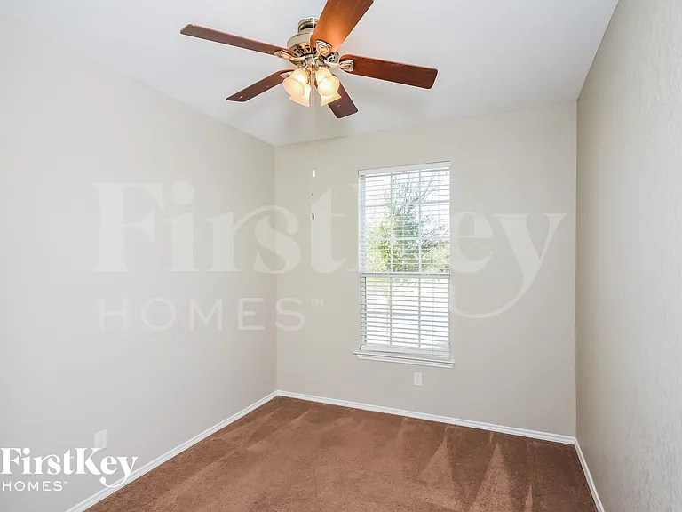 8902 Preserve Trl — Photo 16