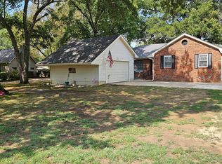 2407 Stoneville St, Dyersburg, TN 38024