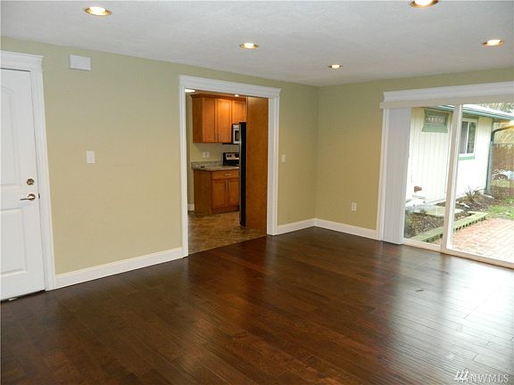 5th image of 11636 SE 323rd Pl