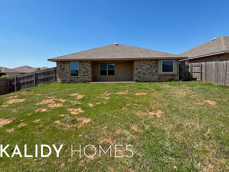 4812 Crystal Hill Dr — Photo 29
