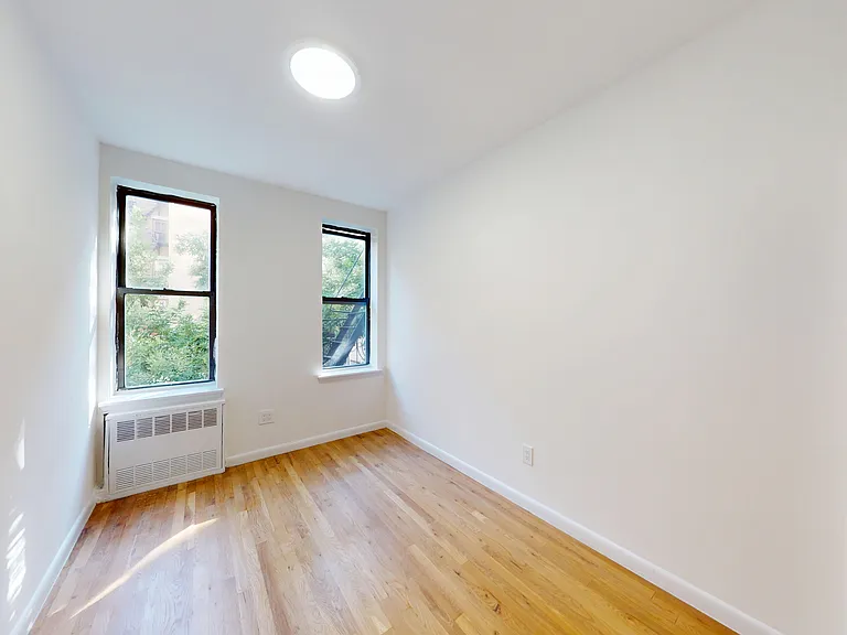 417 E 65th St #8 — Photo 8