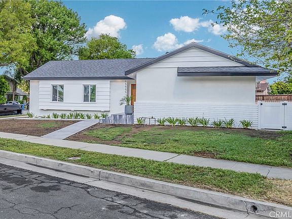 2nd image of 15955 Londelius St