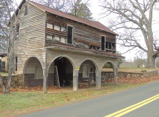 5092 Leeds Manor Rd, Hume, VA 22639