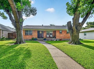 1132 N Cottonwood Dr, Richardson, TX 75080