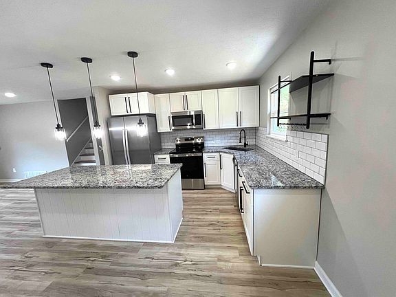 5th image of 9736 Culpepper Ct