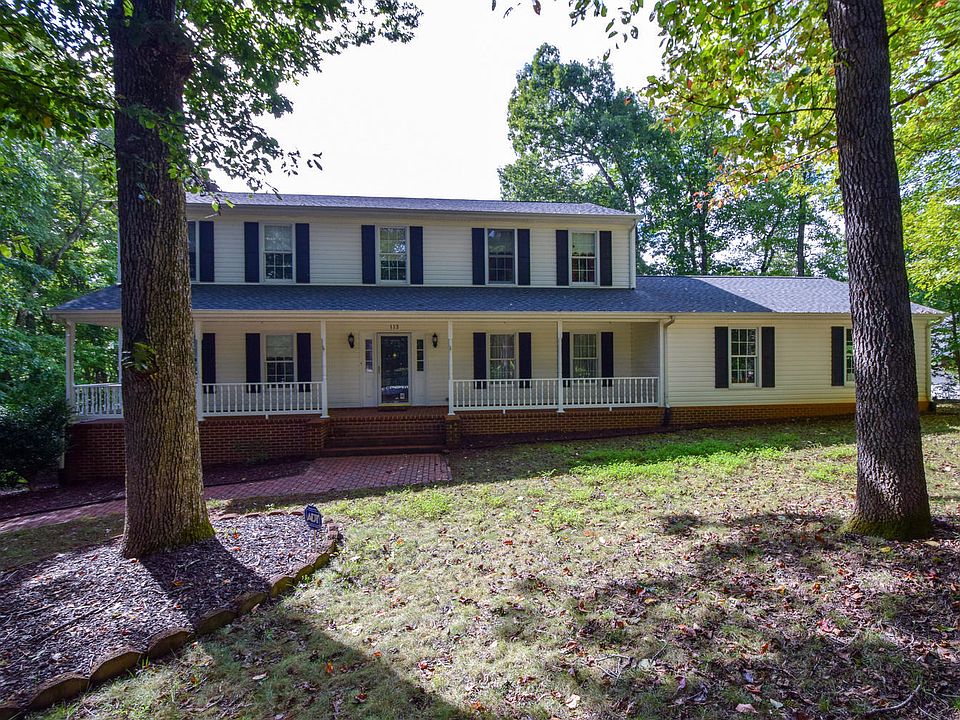 1st image of 113 Sedgefield Ln