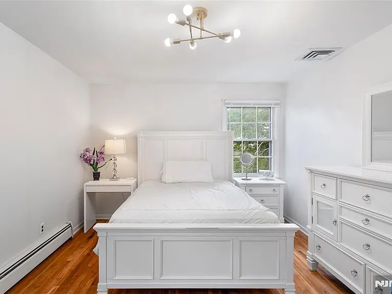 611 Cliff St — Photo 10