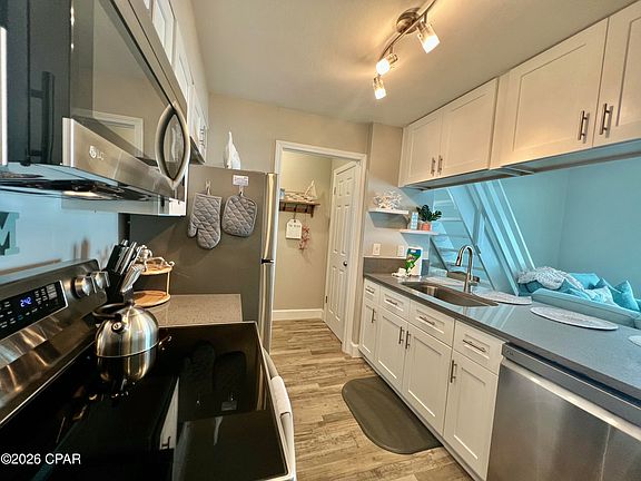 4th image of 3600 Navy Blvd #D301
