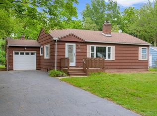 244 Bayway Dr, Webster, NY 14580