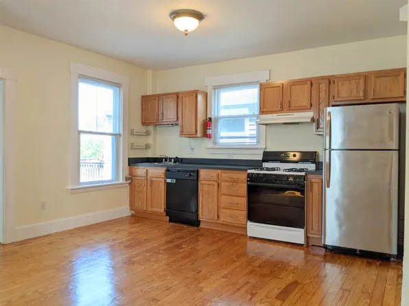 393 Washington St, Somerville, MA