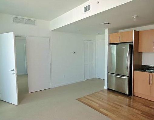 4th image of 300 Biscayne Boulevard Way #2903
