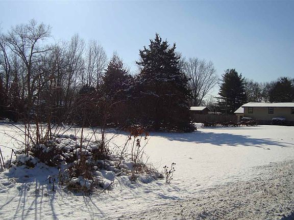 2nd image of 1213 Baldwin St