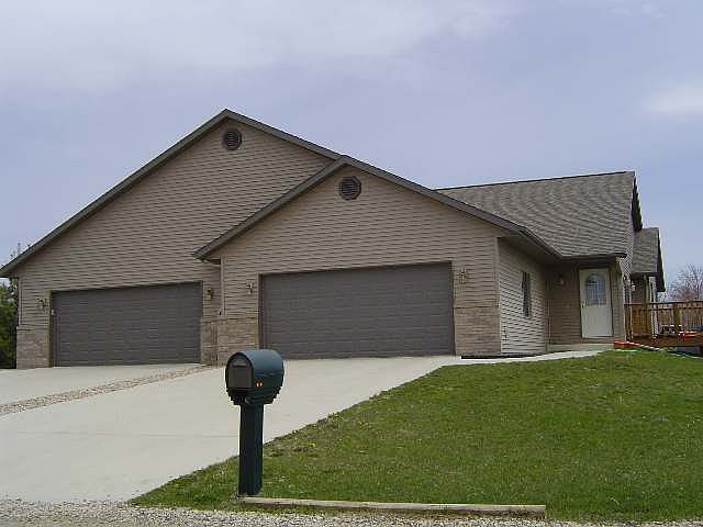 1st image of 605 Schneider Ave