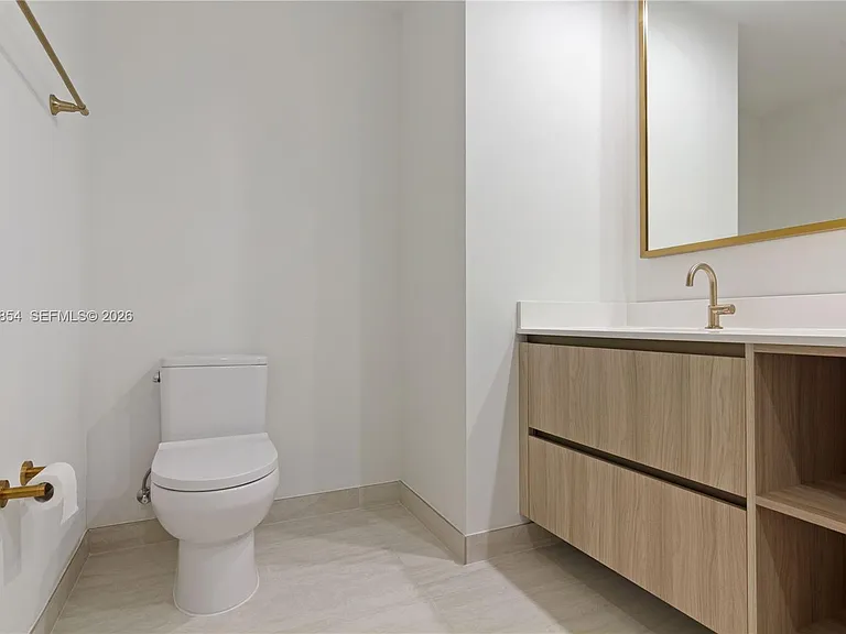 77 SE 5th St #1808 — Photo 8