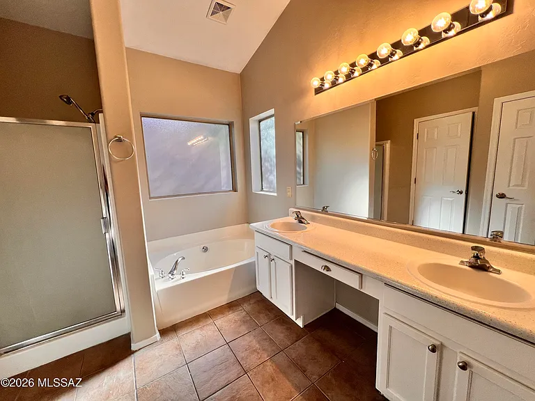 12188 N Kylene Canyon Dr — Photo 15