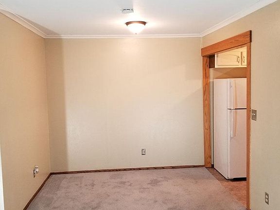 4th image of 6999 N Green Bay Ave Unit C