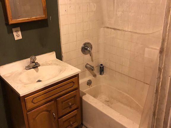 5th image of 813 Norton Ave