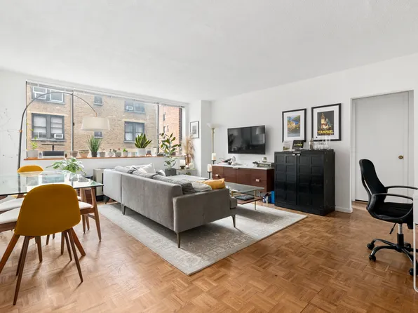 45 West 67th Street image 1 of 5