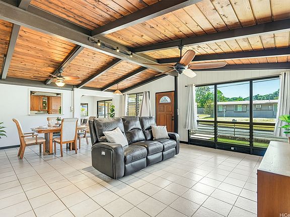 3rd image of 95-052 Waiehu Pl