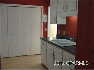 4th image of 112 Fox Run Cir