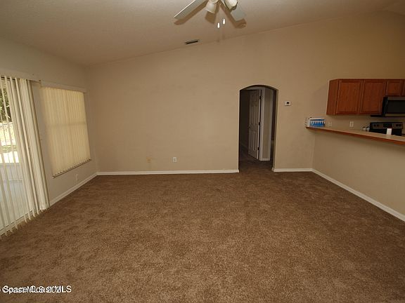 5th image of 1266 Buffing Cir SE