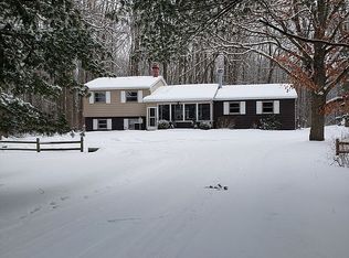 37137 30th St, Paw paw, MI 49079