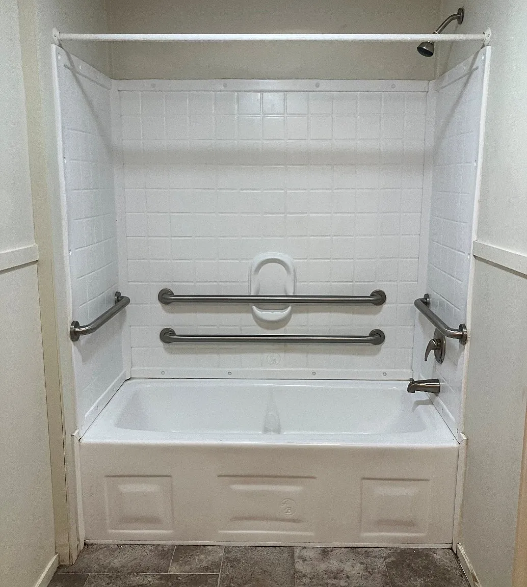 2 bed, $1,250 — Photo 3