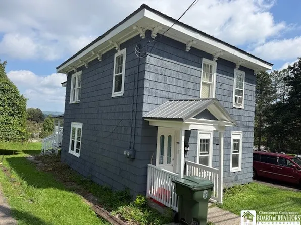 12 Newland Ave, Jamestown, NY 14701
