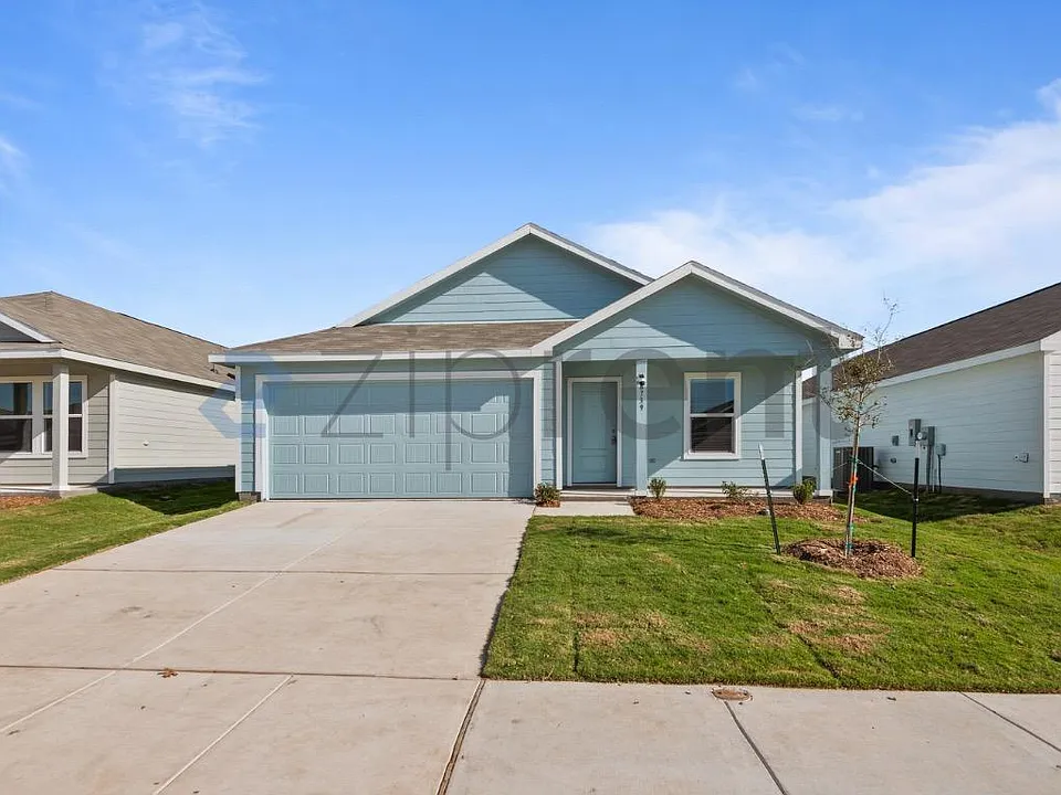 6739 Fairview Ave
