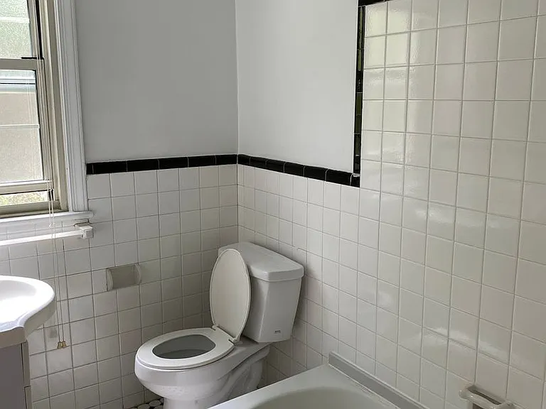 Jericho Manor Apartments — Photo 75