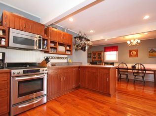 22 Cooper Rd, Pompton Plains, NJ 07444