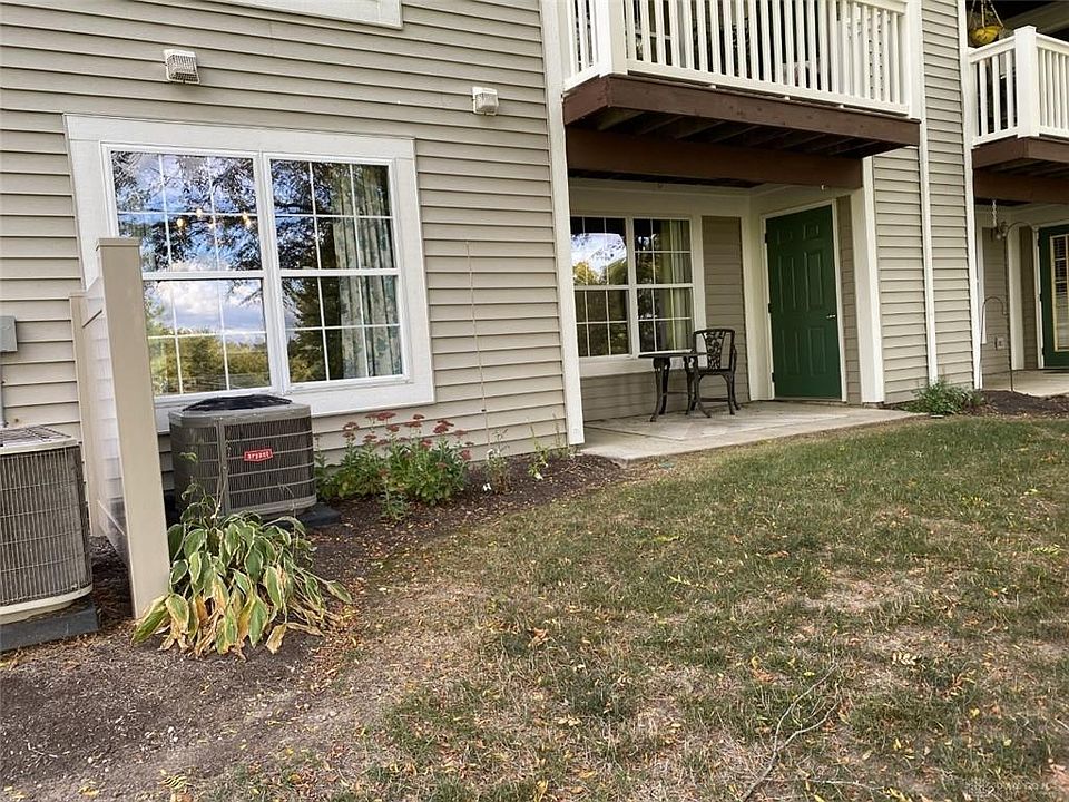 1st image of 1504 Commons Dr