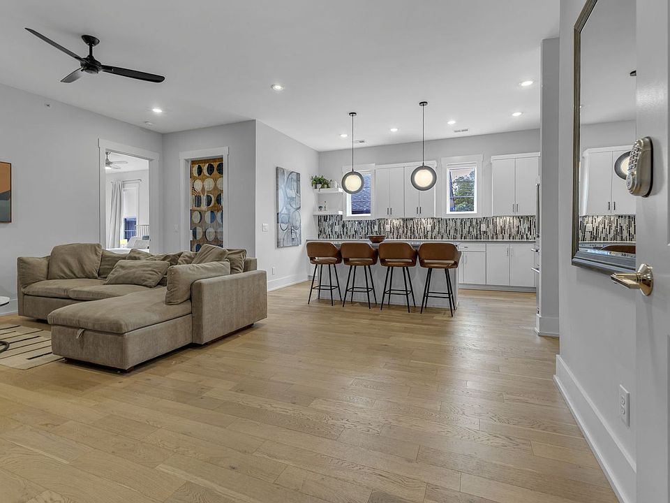 1st image of 119 Acklen Park Dr #202