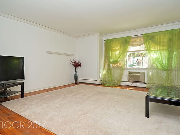 5th image of 63 Bon Aire Cir APT 7510