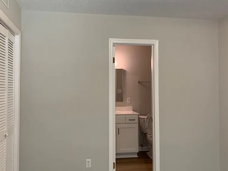 200c — Photo 6