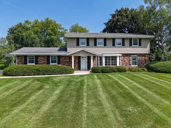 4690 Parkhurst DRIVE, Brookfield, WI 53045