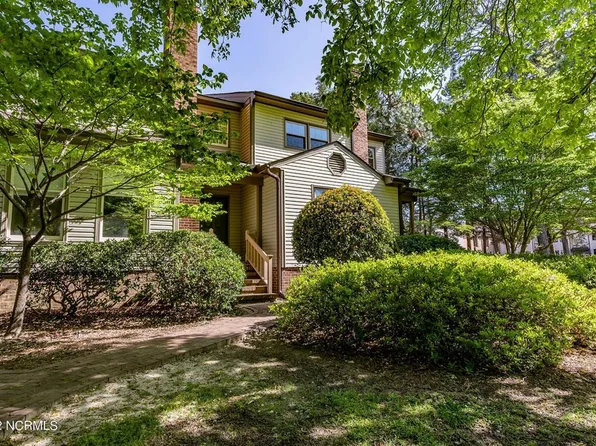 185 S Ashe St, Southern Pines, NC 28387