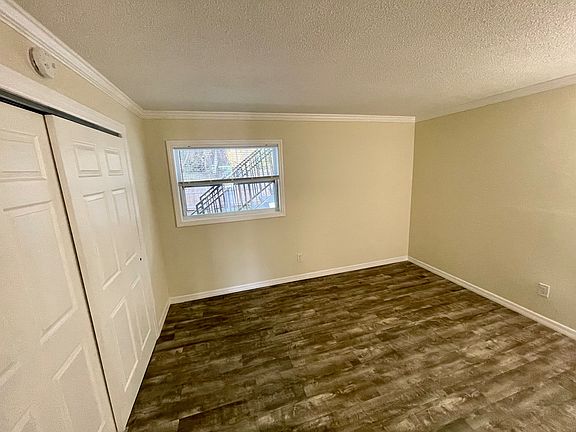 5th image of 616 S Betty Ln APT 2