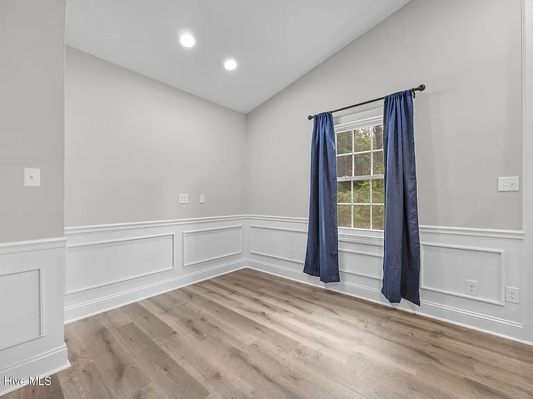 429 Crows Nest Ln — Photo 8