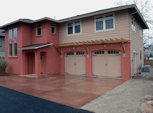715 Clay St, Ashland, OR 97520