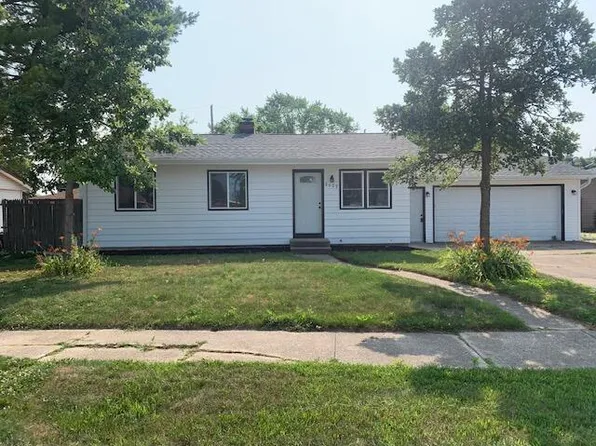 8609 20th AVENUE, Kenosha, WI 53143