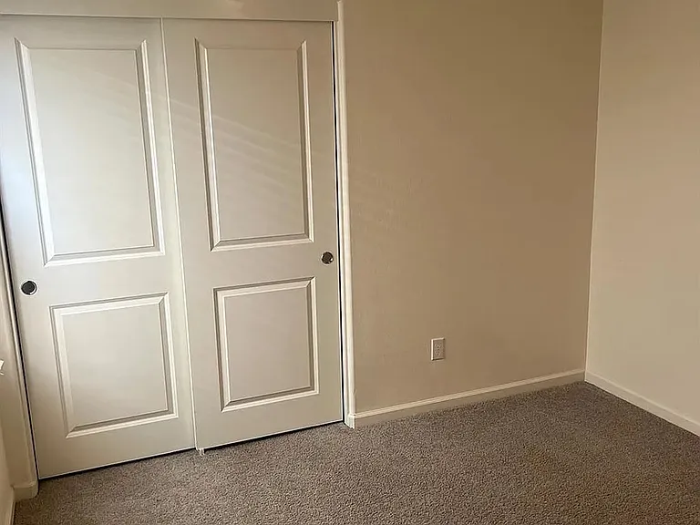 5918 Esmerelda Ave — Photo 23