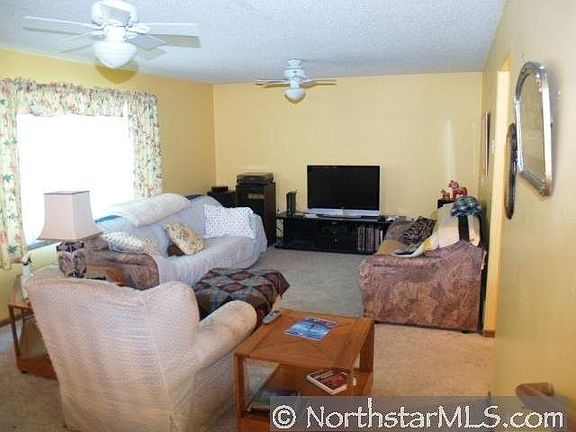 4th image of 9865 Gilbert Ave NE