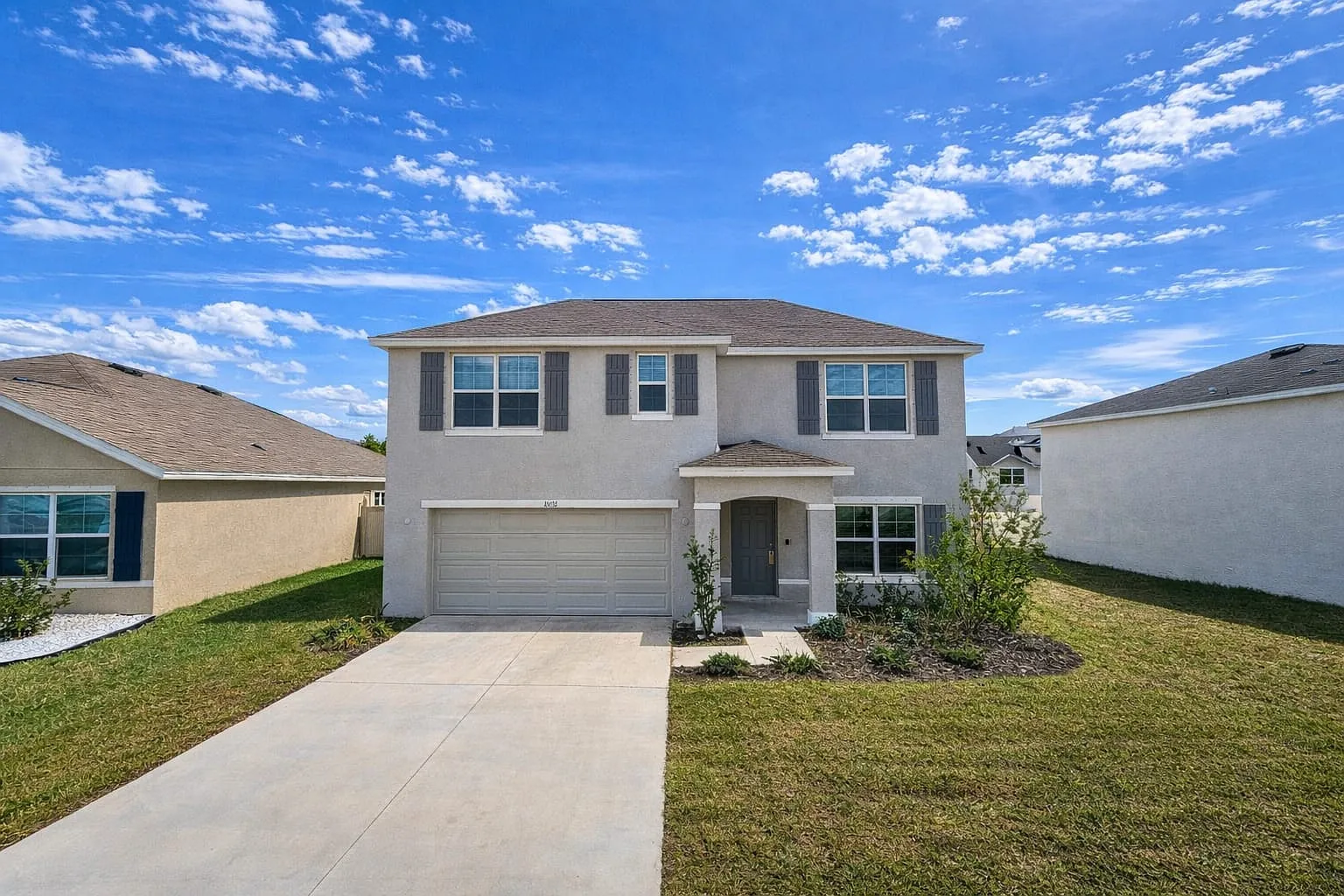 5 bed, 2600 sqft, $2,850 — Photo 2